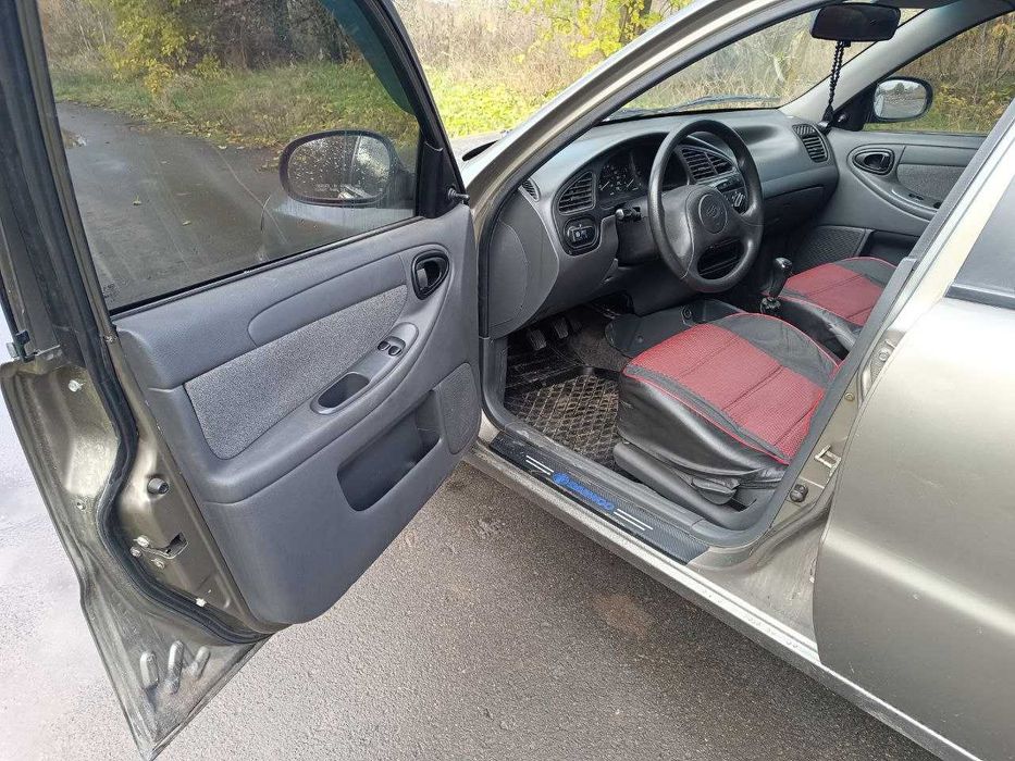 Продам Daewoo Lanos 2011