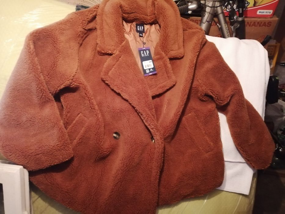 Жіноча шубка барашек