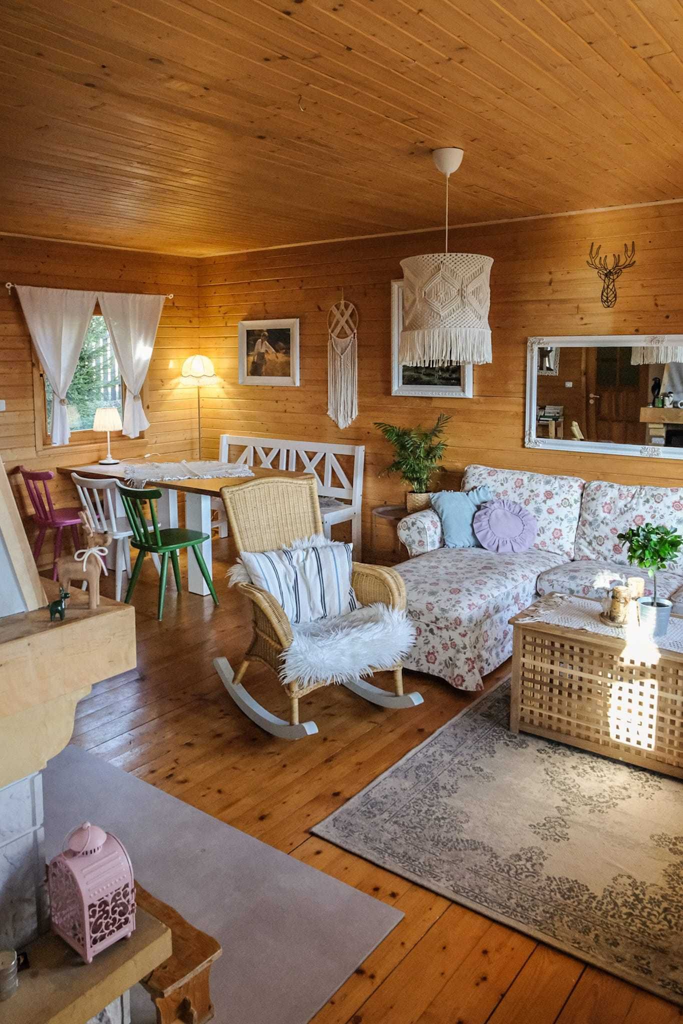 Domek chatka w górach z balią i widokiem na góry -  Babia Góra Beskidy