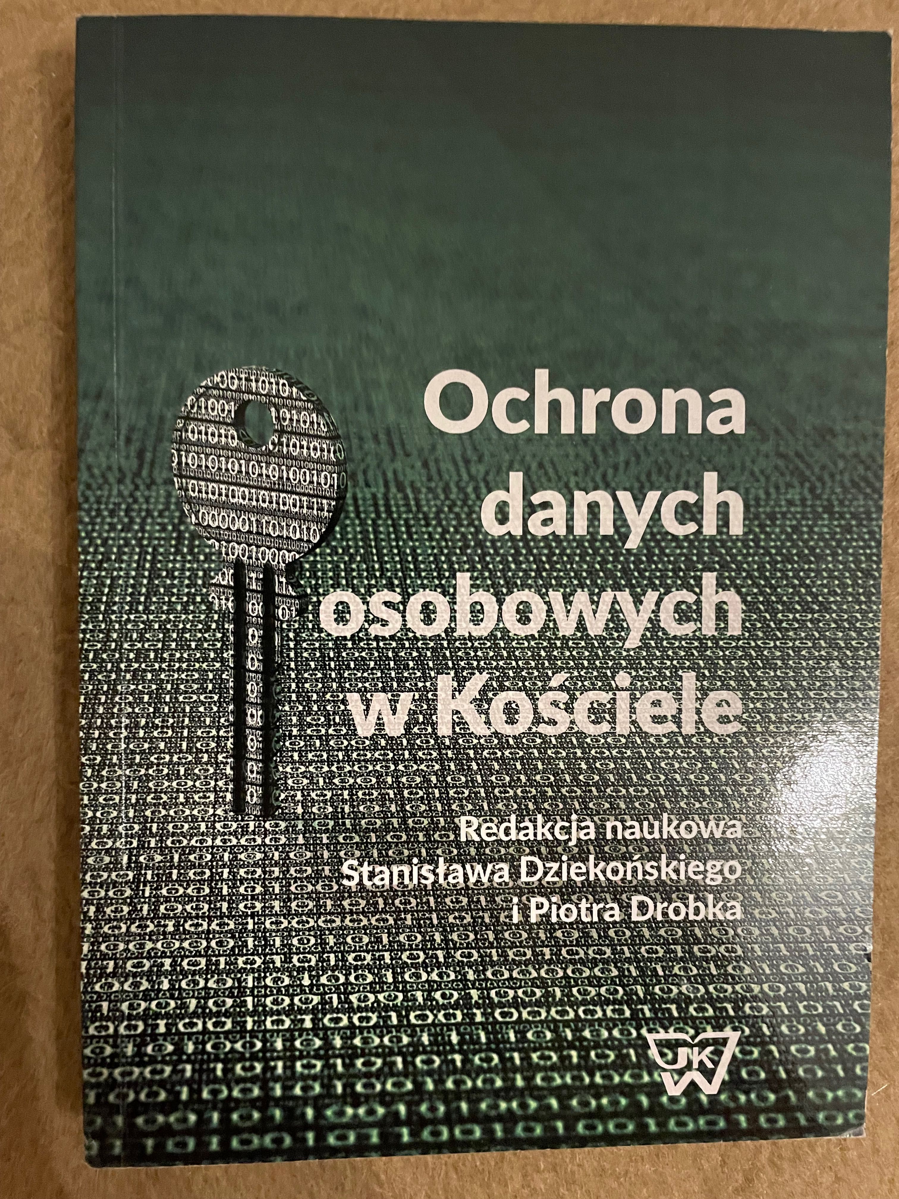 Dwie książki o ochronie danych osobowych w kościele