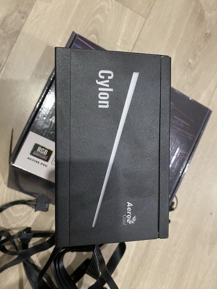 AeroCool Cylon 700W Блок Живлення ARGB