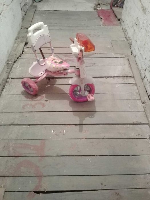 Трехколесный велосипед без родительской ручки