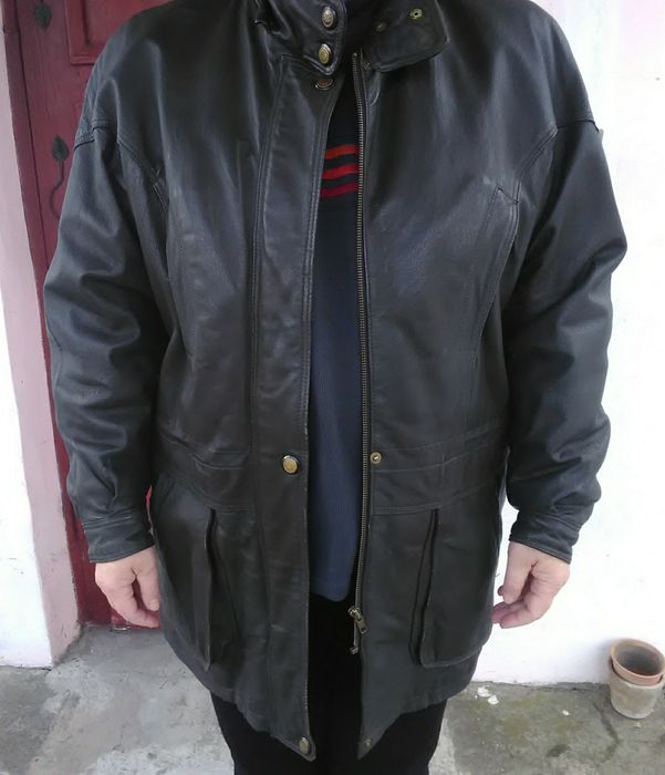 Продам кожаную куртку