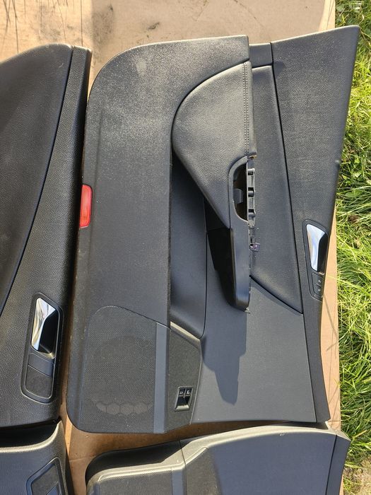 Tapicerka Tapicerki boczki boczek drzwi Volkswagen Passat B6 Eu Kombi