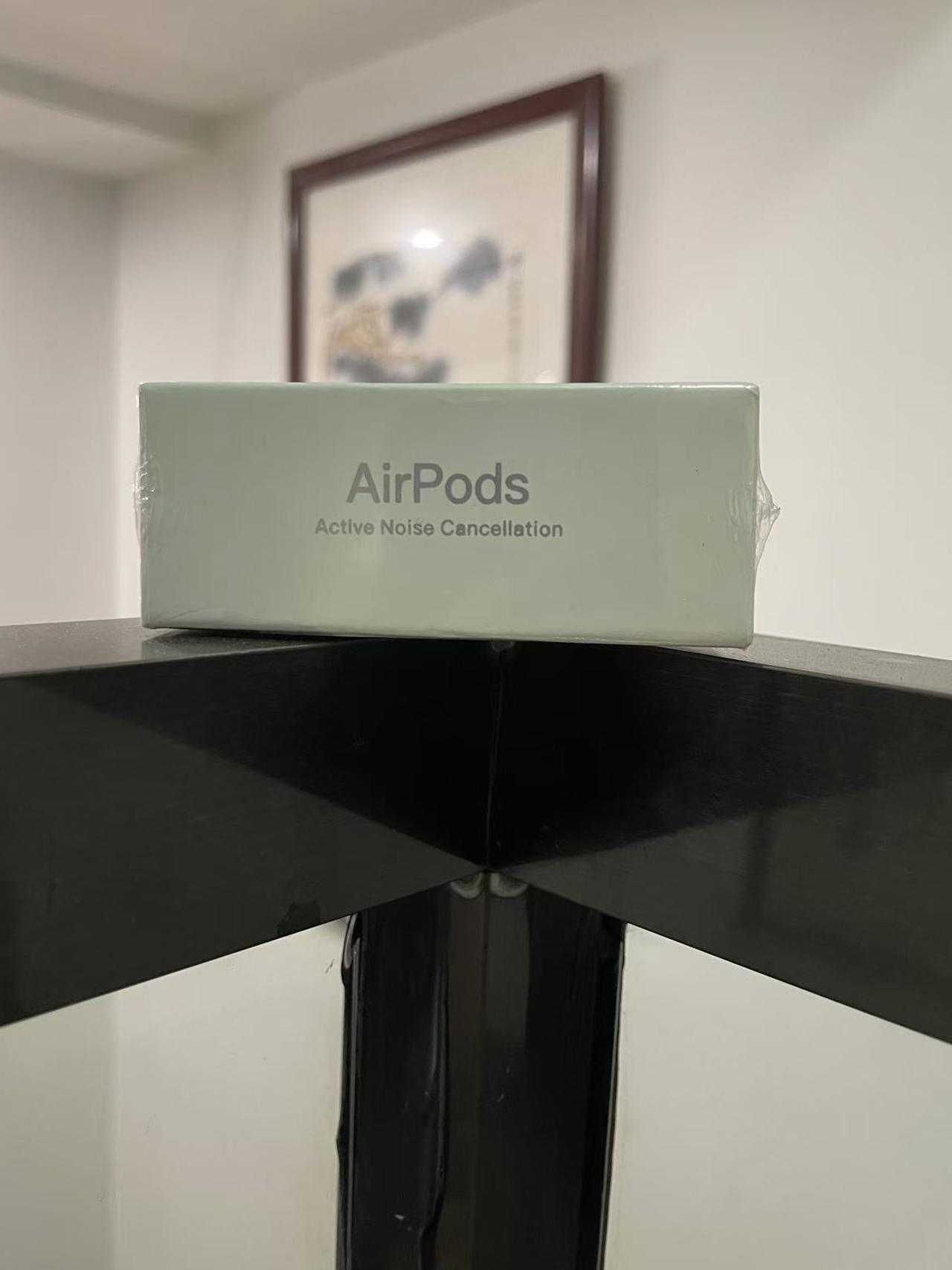 Oryginalne słuchawki A p p l e Air Pods 4 A-N-C