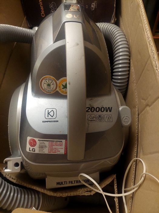 Пылесос LG Есть деффект, не б/у