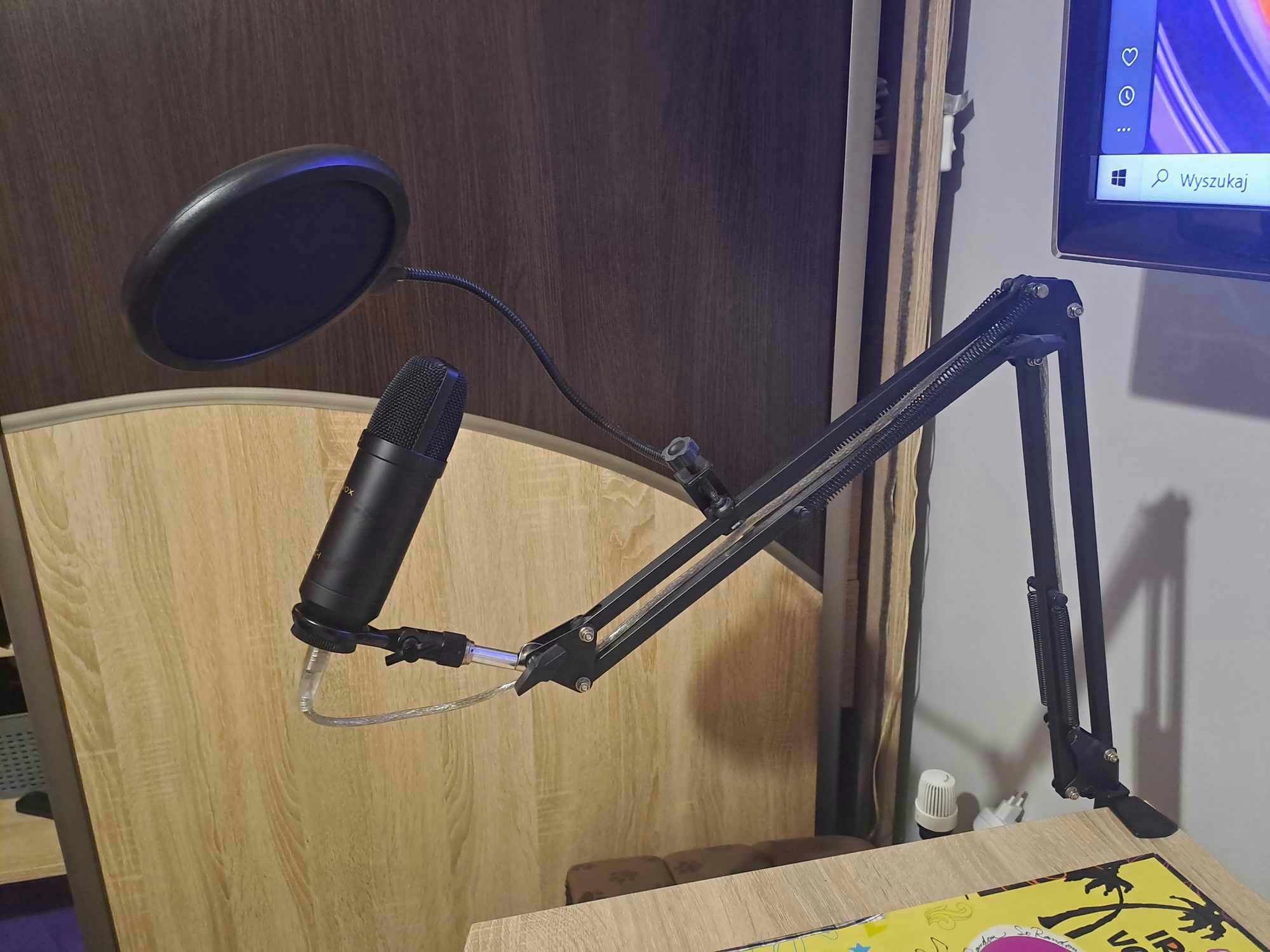 Mikrofon nc-1 z ramieniem