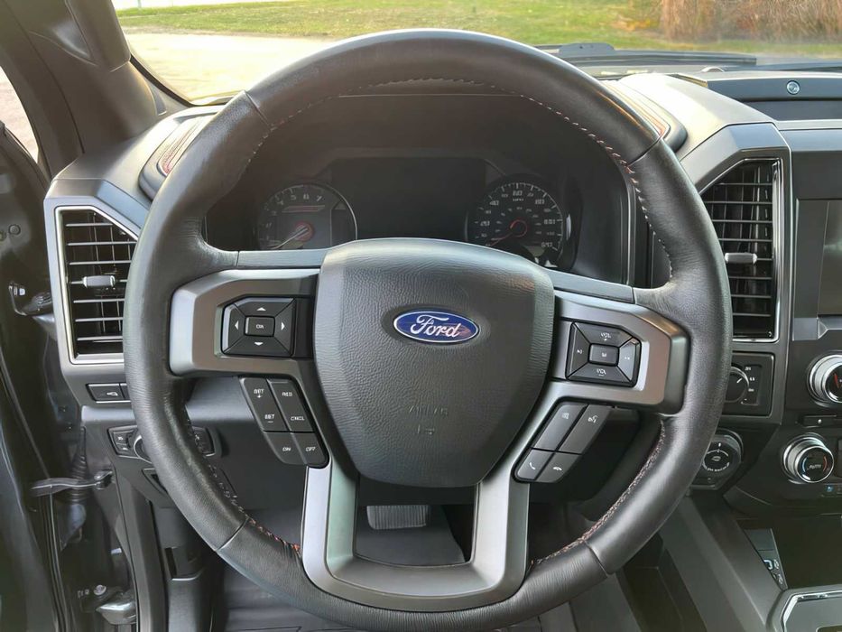 Ford F-150 Lariat      2018