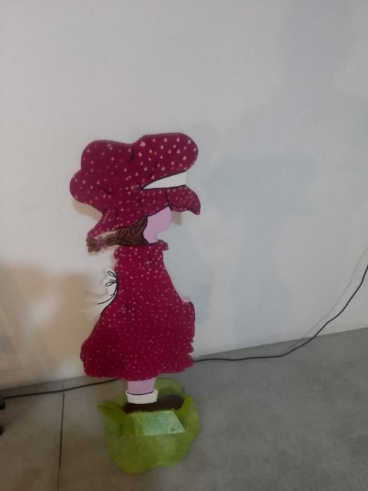 Bengaleiro de criança com base.