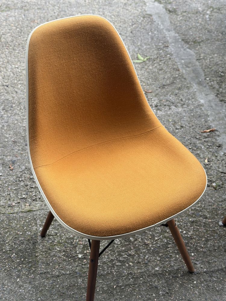 Krzesła | fotele  Eames Herman Miller “model DSW” para
