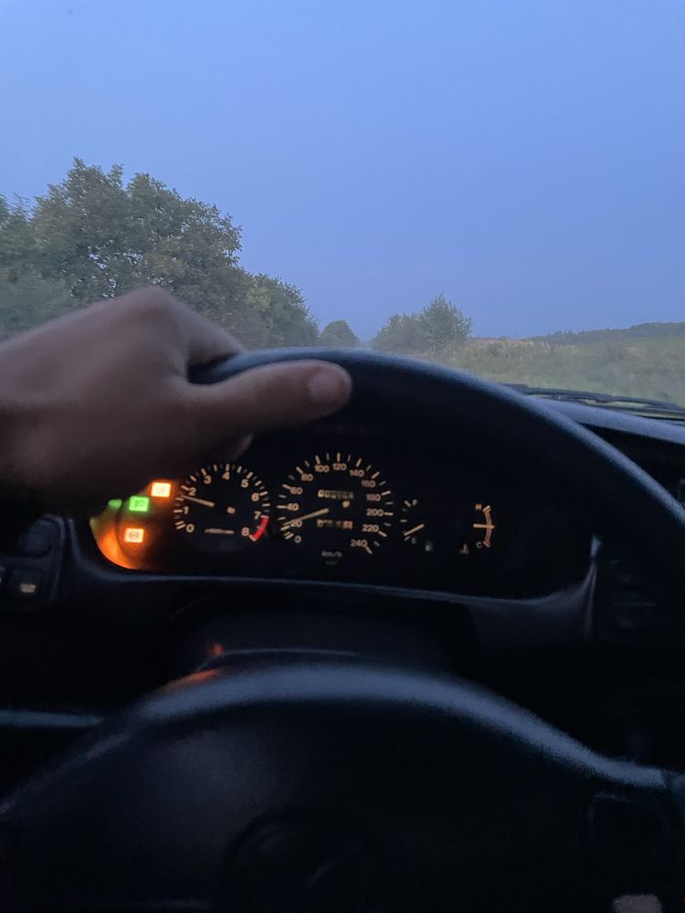 Продам авто  мазда кседос 6