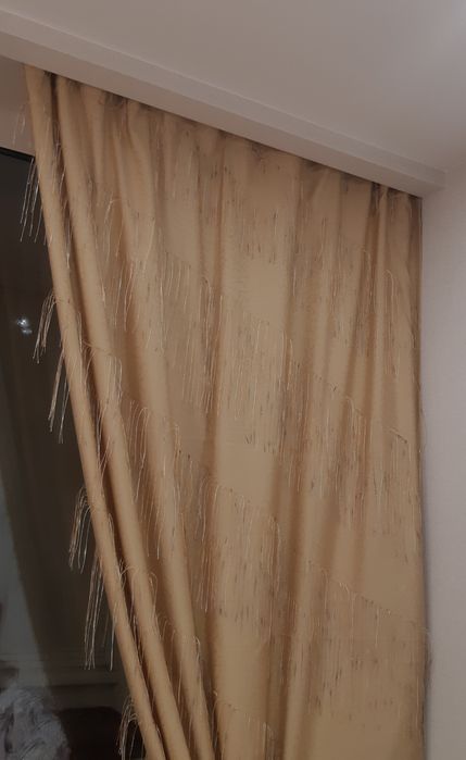 Шёлковые ШТОРЫ -- 2 полотна. Размер 150/280.