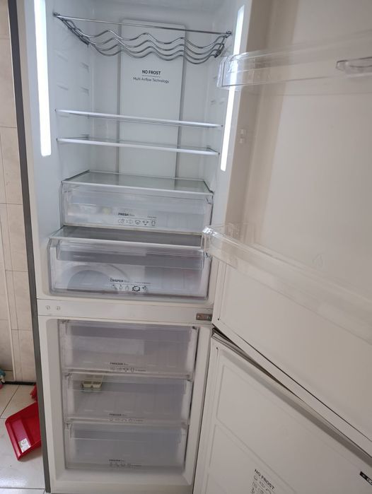Frigorífico No Frost Prata