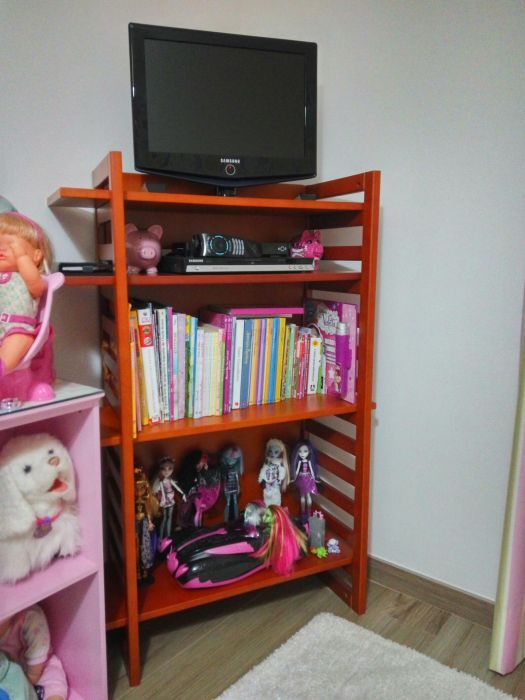 Quarto de criança da bebe confort em madeira maciça cor cerejeira