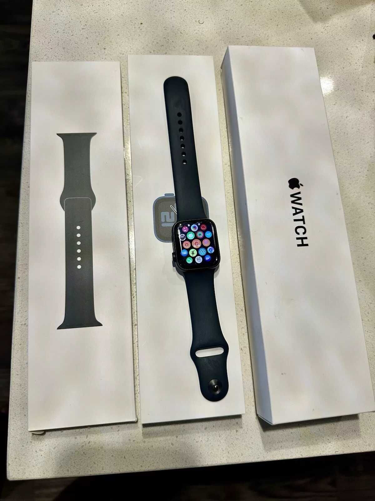 Apple watch SE 2 Generation 40 mm GPS
