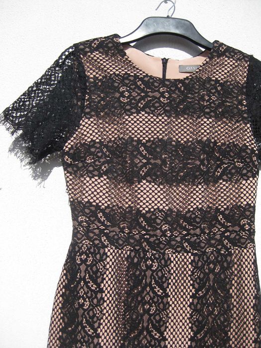 Ажурное бежевое миди платье с чёрным гипюром Oasis M