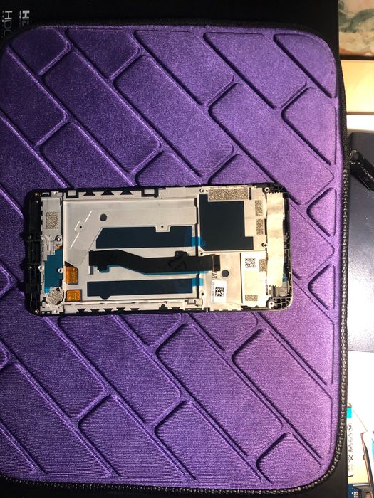 дисплеї  ZTE, Philips, Alcatel