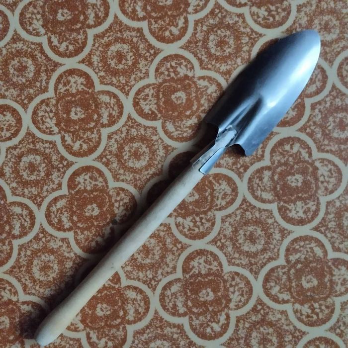 Лопата садова побутова