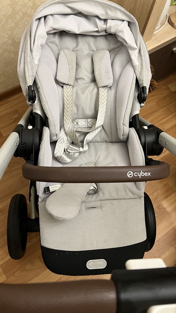 Cybex Balios S Lux Lava Grey 2024