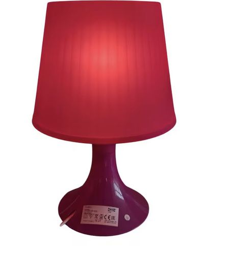 Candeeiro vermelho cabeceira Ikea