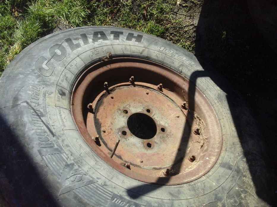 duże koła z piastami, oś , rolnicze ciężarowe, opony 10.00 r20