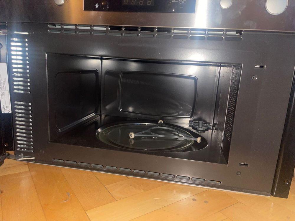 Mikrofalówka Whirlpool do zabudowy – stan bardzo dobr