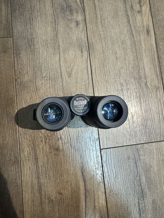 Бінокль Bushnell 8x42mm H2O Waterproof