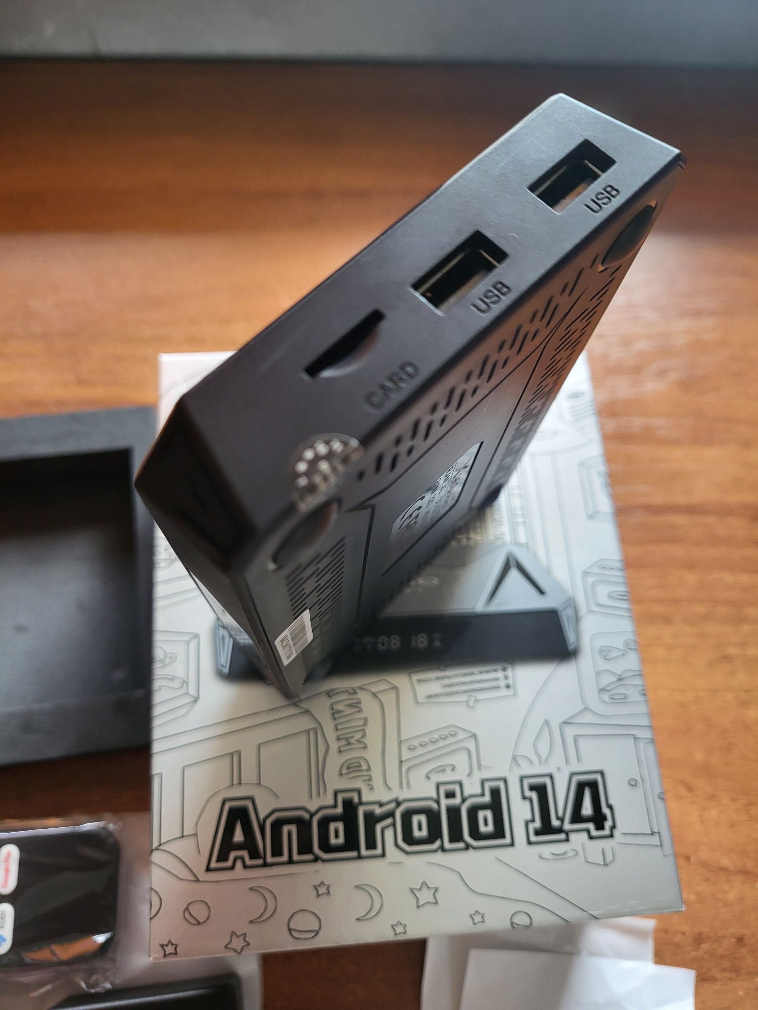 X 96 Q  Pro  +  ( 4/32 ) android  TV