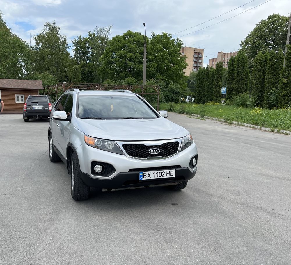 Kia Sorento 2011 (2013) 2.2 дизель МКПП AWD / КІА Соренто