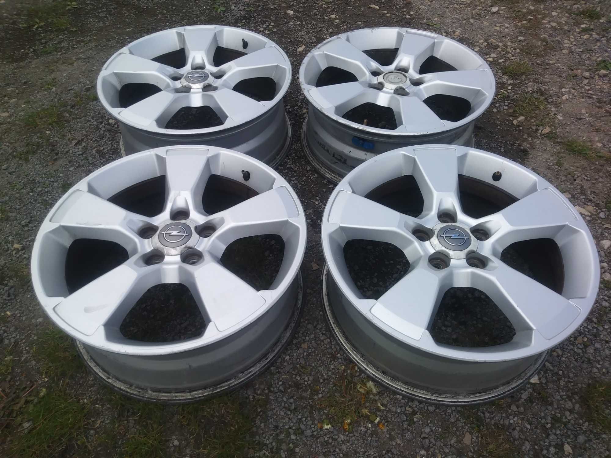 Opel Astra J Mokka felgi aluminiowe 18 cali 5x115 ET45 18x7J benzyna
