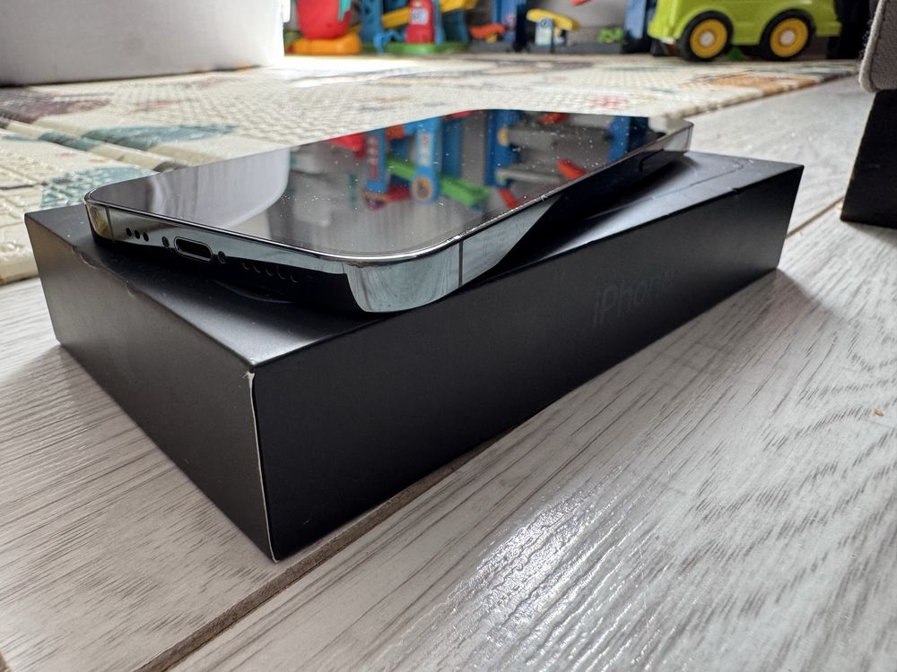 iPhone 12 pro Pacific Blue 128 gb