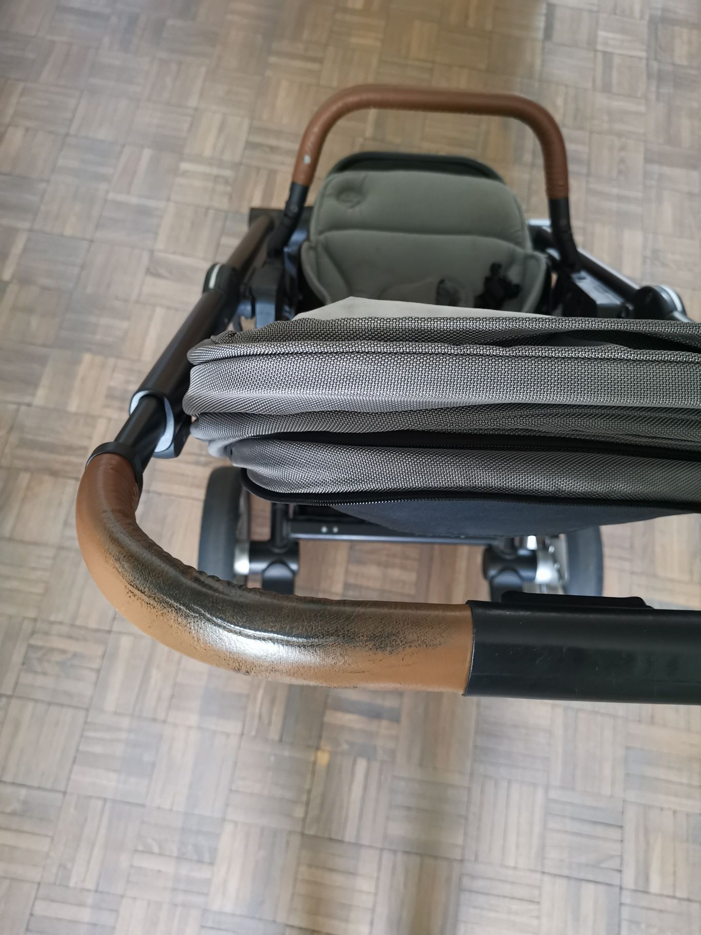 Wózek Mutsy Igo Urban Nomad 2 w 1 Dark Grey