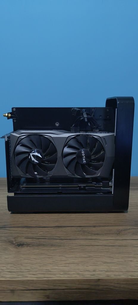 Mini PC ZOTAC ZBOX MAGNUS ONE i5-10400 / RTX 3060 / 16GB RAM
