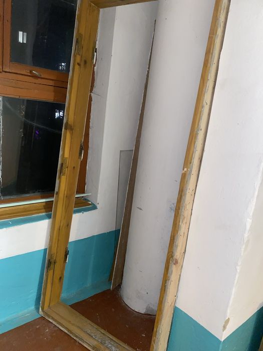 Двері б/у в хорошому стані дві пари