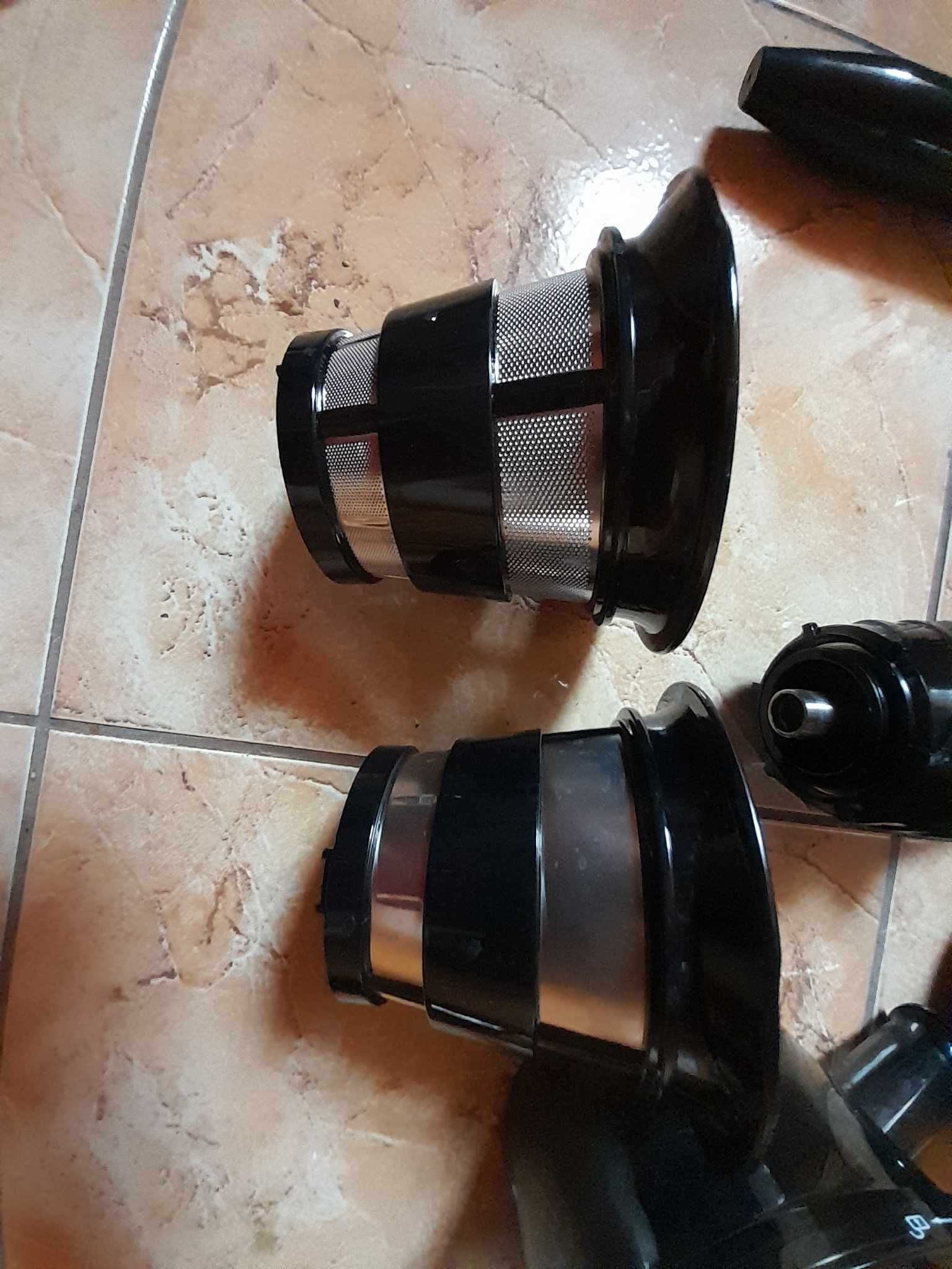 Wyciskarka do soku wolnoobrotowa Gotze&Jensen SJ701T