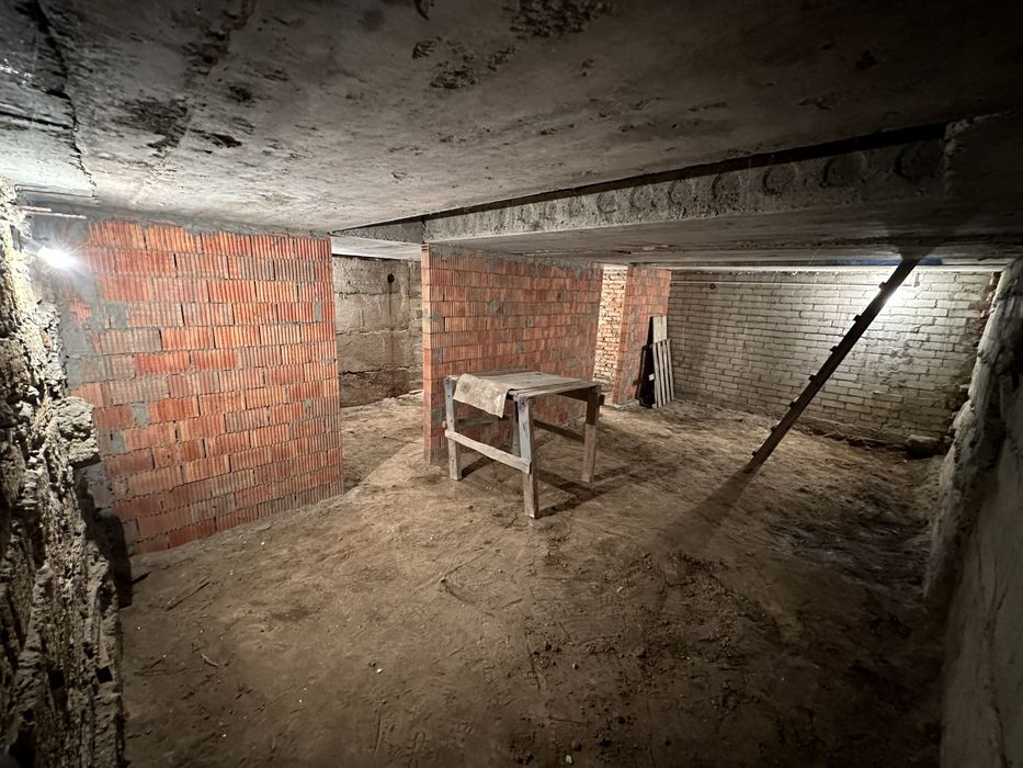 Оренда гаража боксу приміщення вільного призначення