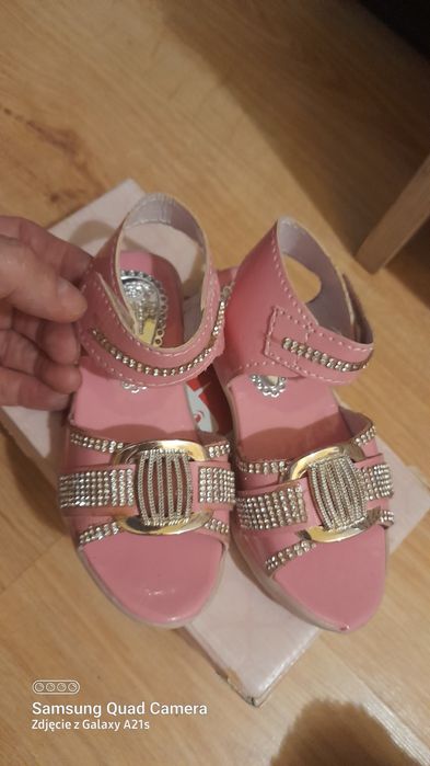 Nowe buciki z pakistanu