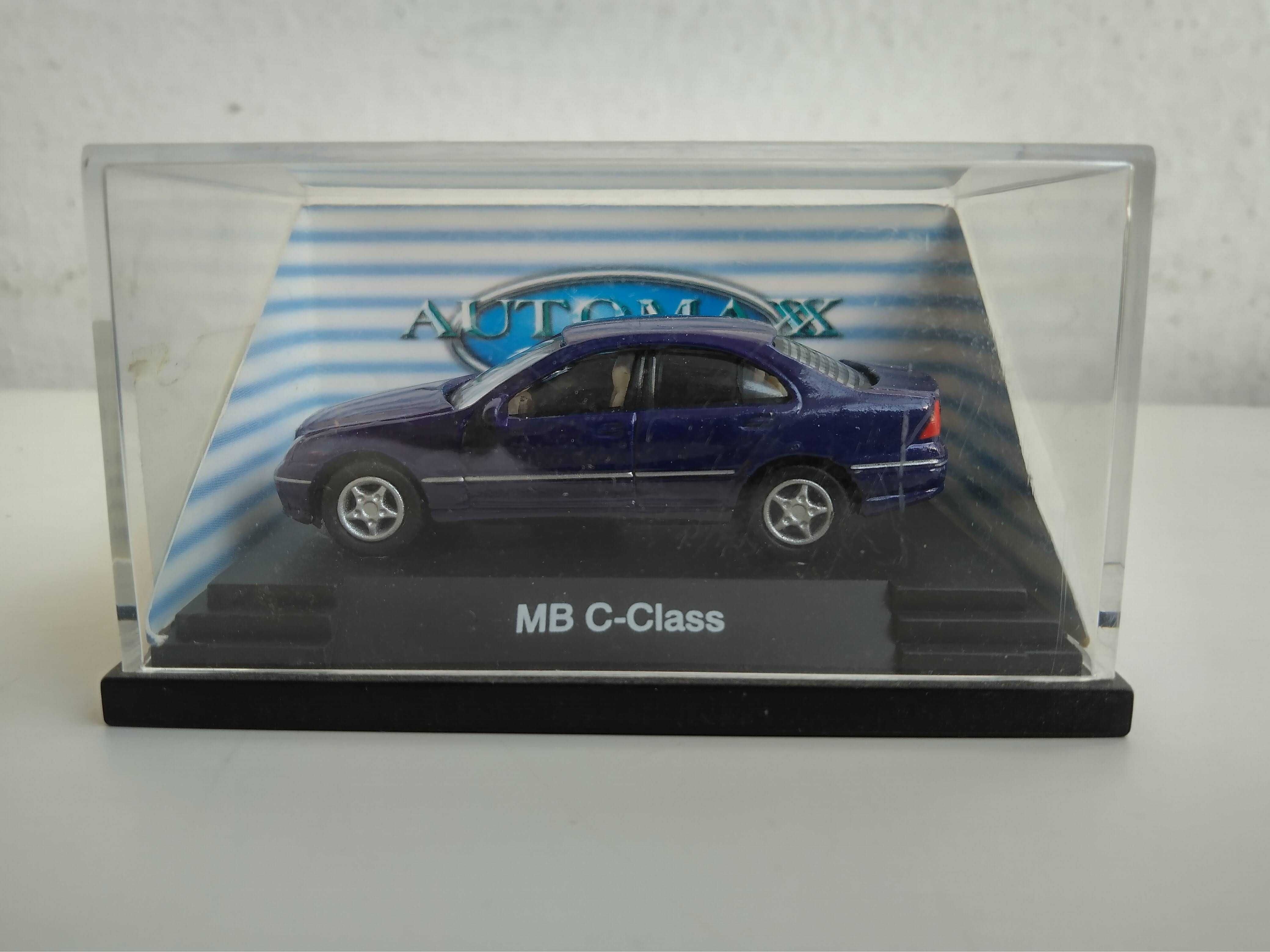 miniatura automóvel: Mercedes MB C-Class, ainda na caixa