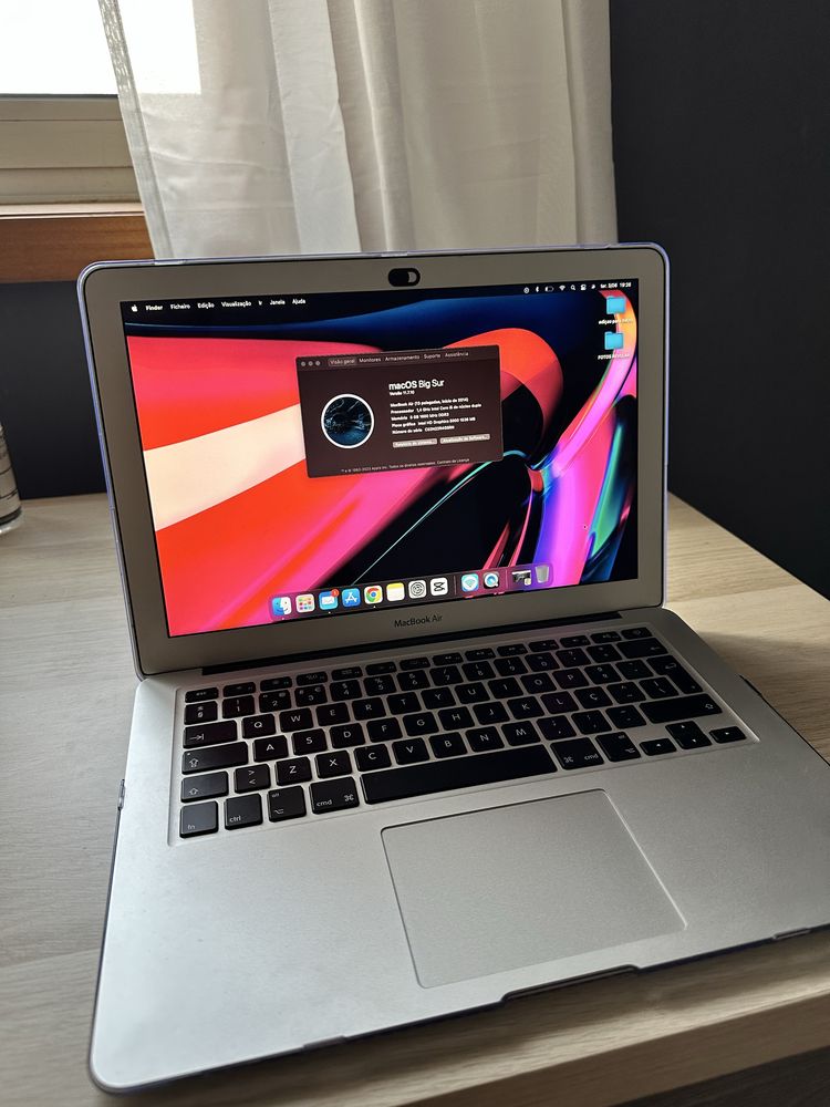 Macbook AIR 2014 13” MUITO NOVO
