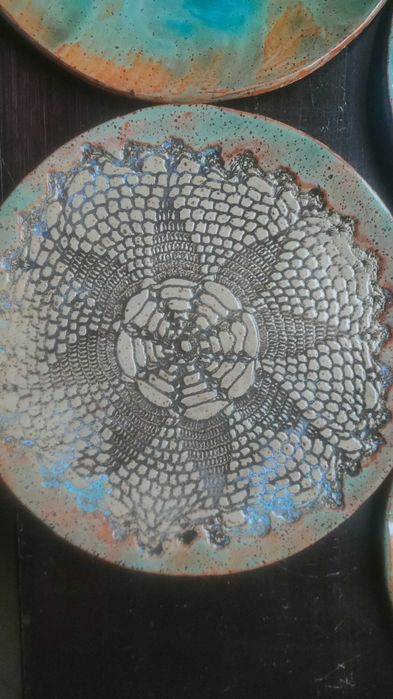 Talerze z ceramiki. Ręcznie robione.