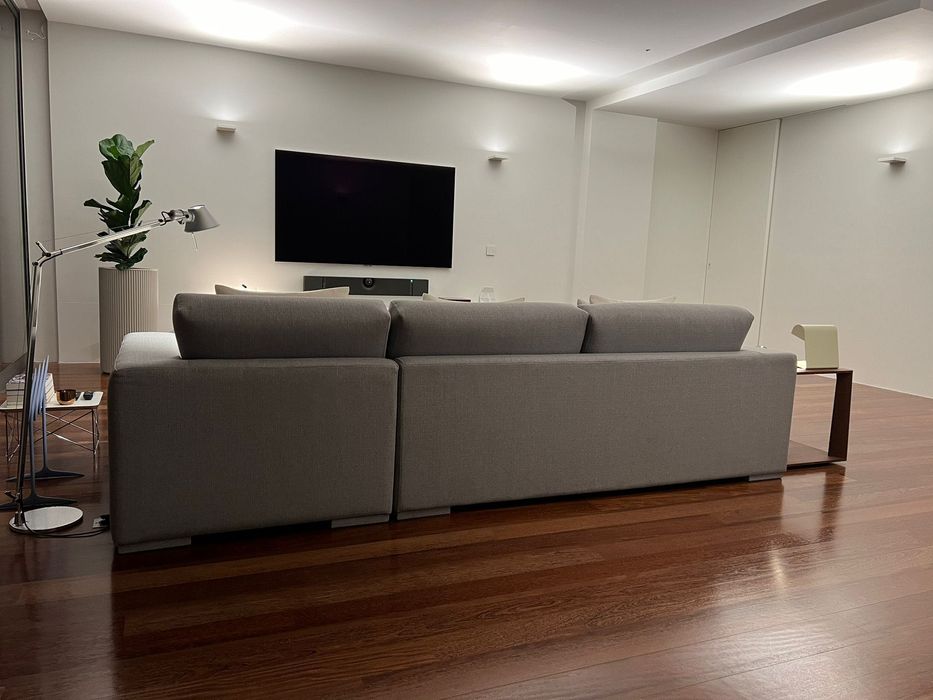 Sofá Cinzento com chaise longue