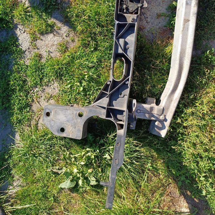 Renault clio 3 передня панель телевізор установочна панель