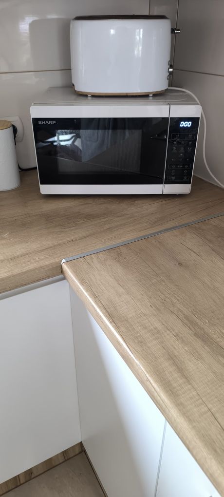 Kuchenka mikrofalowa SHARP jak nowa