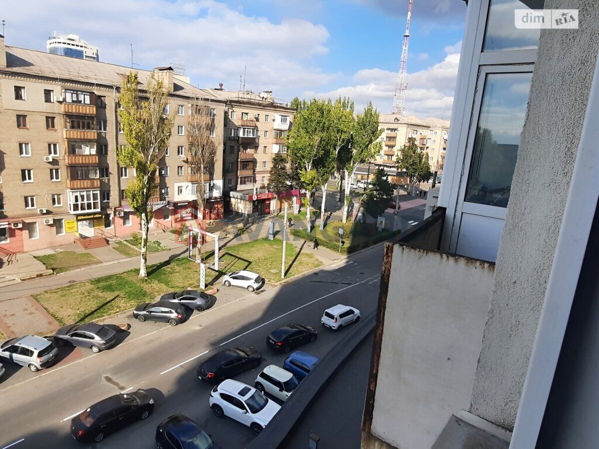 Продам чудову простору 4х квартиру (141 м.кв) вул.Гагаріна,3.