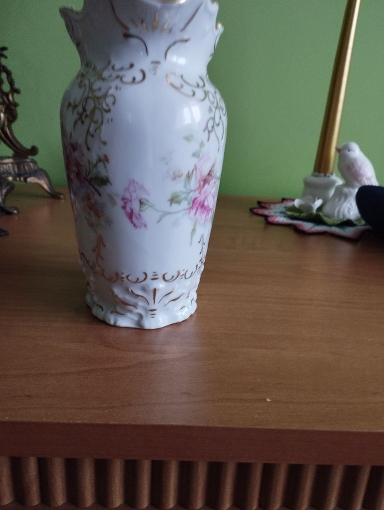 Bardzo fajny dzbanek porcelanowy do kawy