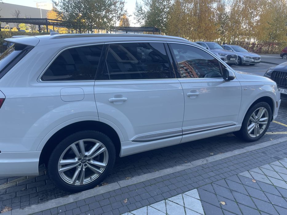 Audi Q7 S-Line 2017року