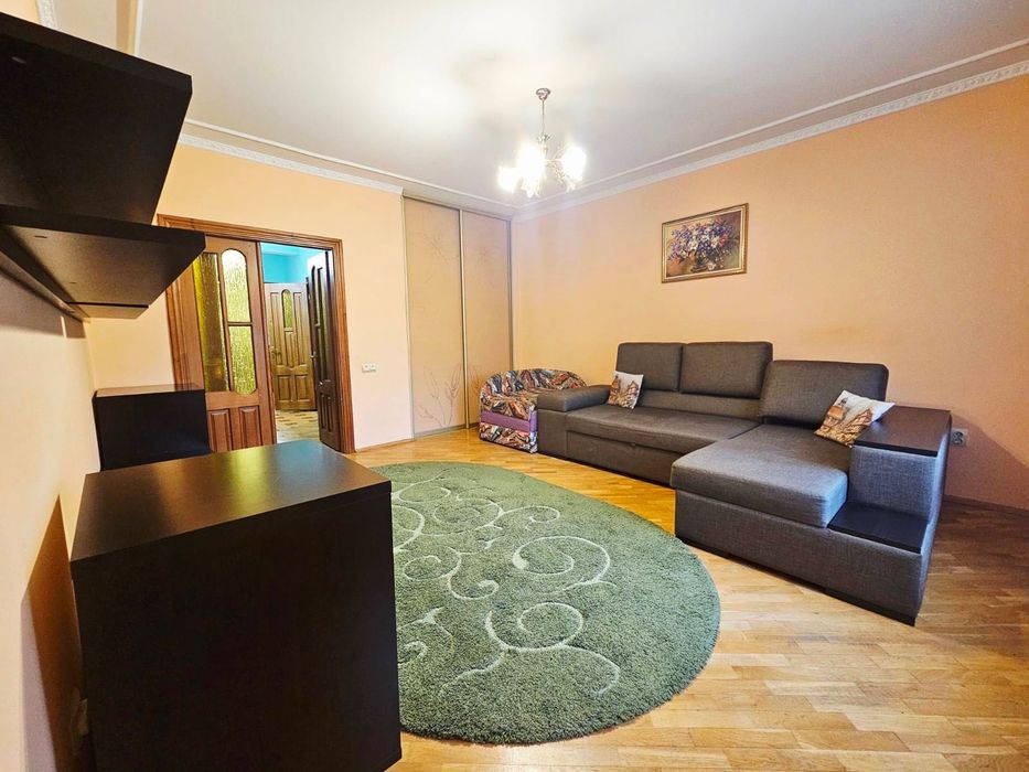 Оренда 2 кімнатна квартина вул Городоцька (район Киівстару).