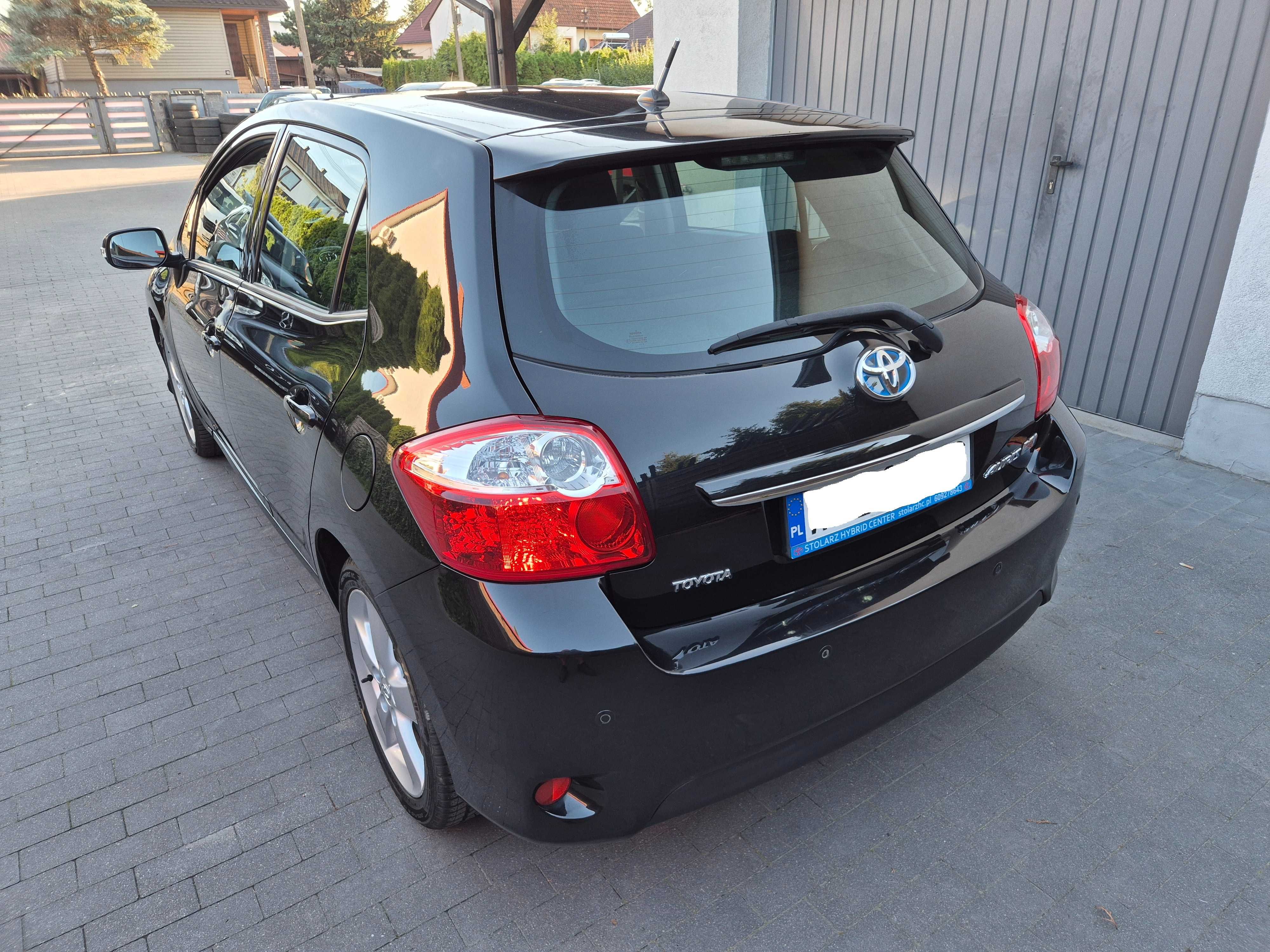 Toyota Auris Hybryda Automat Kamera Clima Nowe Opony Czarna Zadbana **