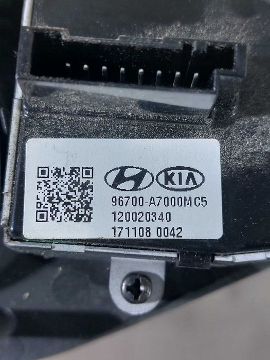 Kia Forte 14-18 Кнопки управления на руле под круиз контроль / Форте