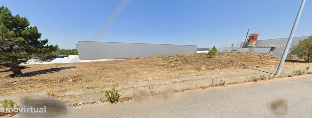 Terreno na Zona Industrial de Seroa - Paços de Ferreira